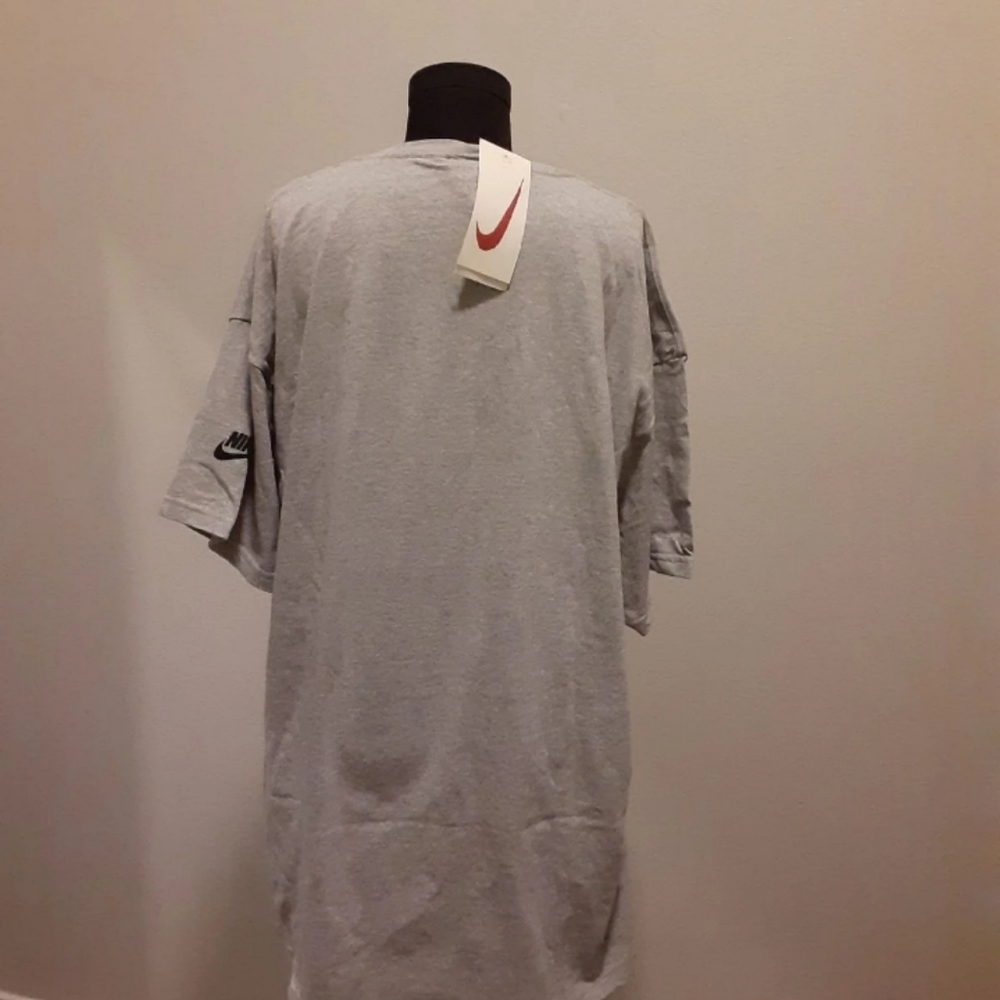 Men's Nike "Michael Jordan's The Restaurant" T-shirt (Vintage 👕) - Picture 3 of 8